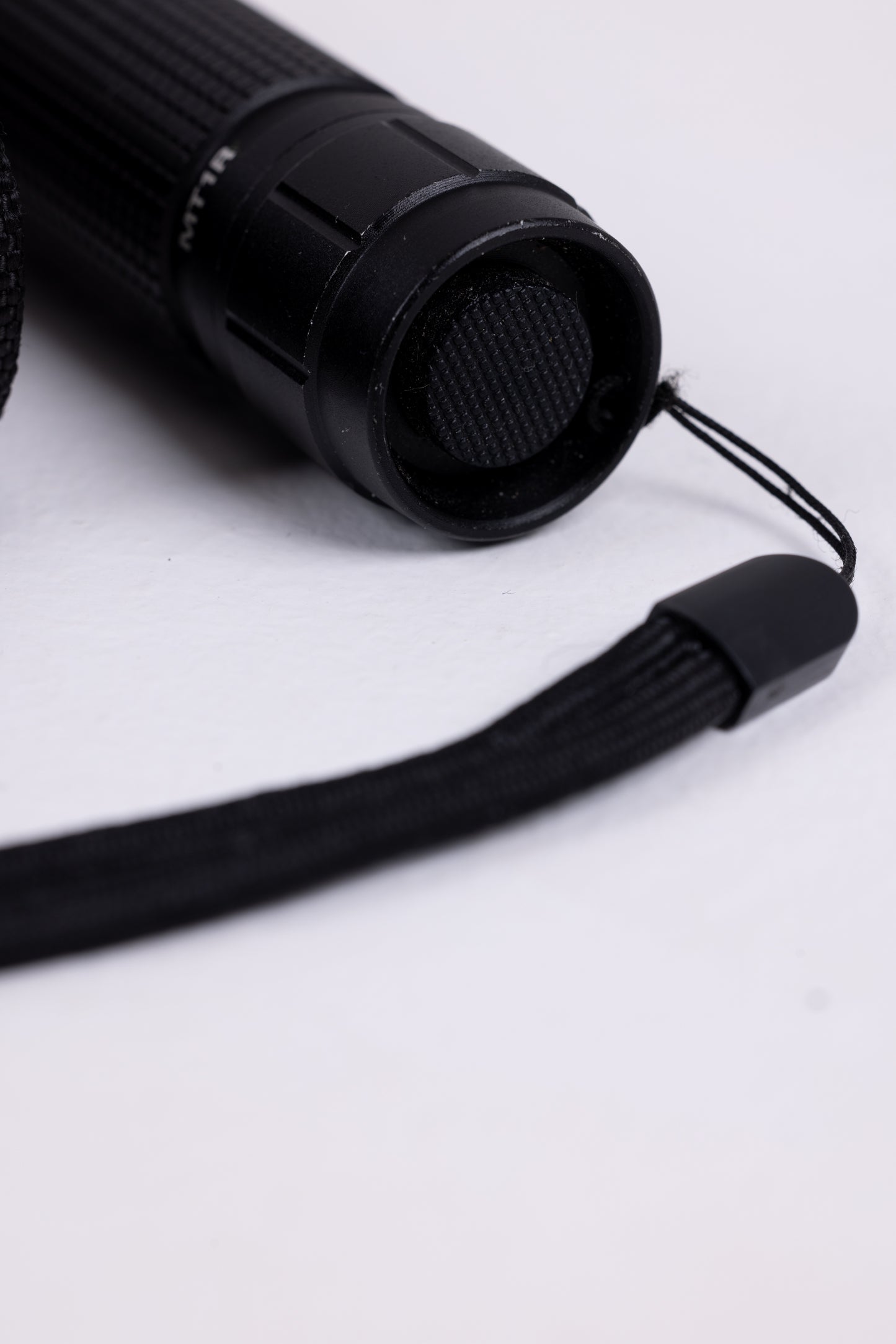 MIL-TEC 500 LUMENS FLASHLIGHT